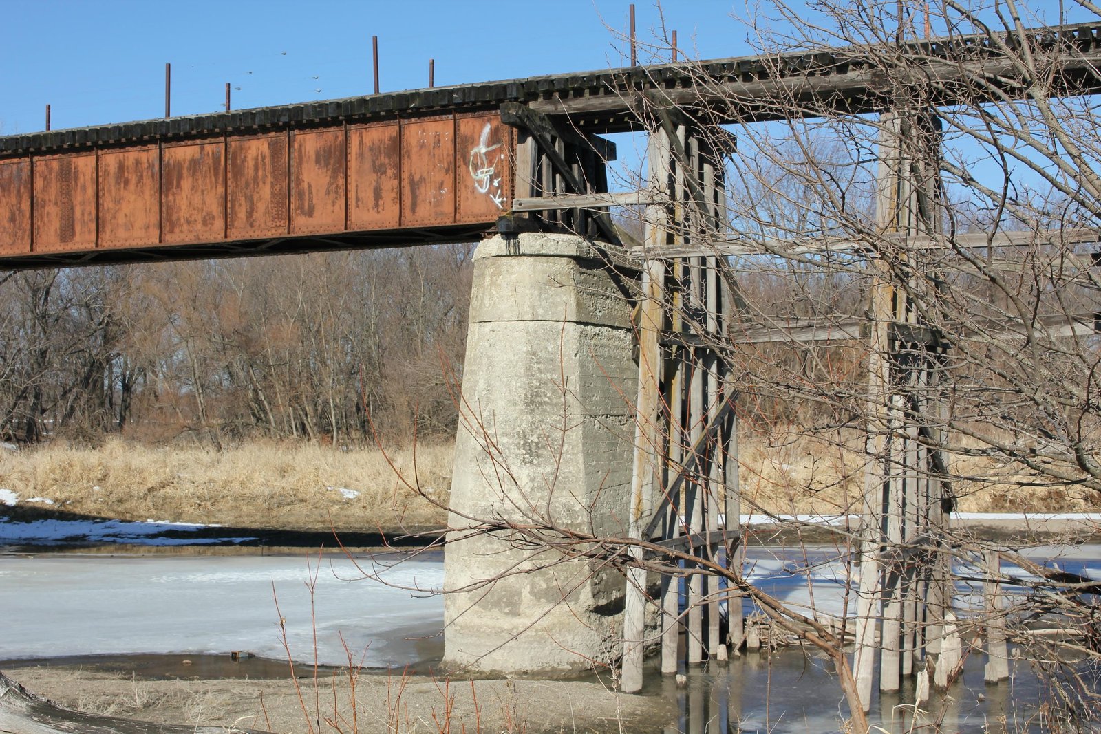 East pier